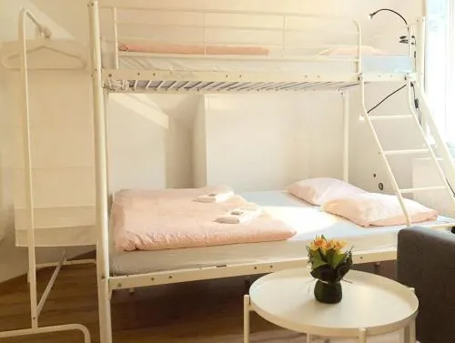 SISHAUS - Private Room Rental in Salzburg, Österreich