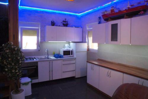 Family friendly apartments with a swimming pool Nin Zadar - 5858 - image 8
