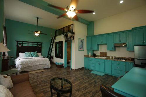 Trojan House in Playa Hermosa