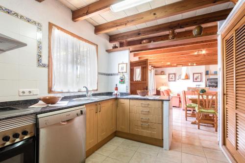 Three-Bedroom House image 9