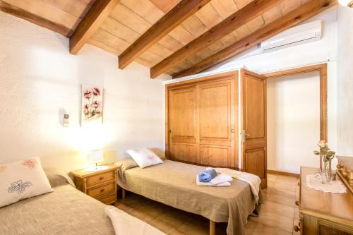 Three-Bedroom House image 7