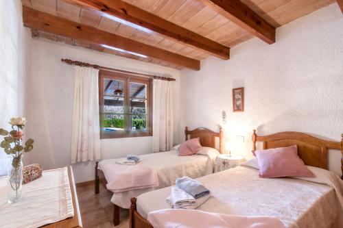 Three-Bedroom House image 4