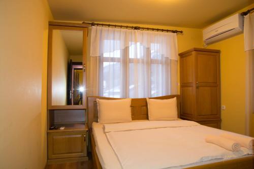 Guest House Ivan - image 7