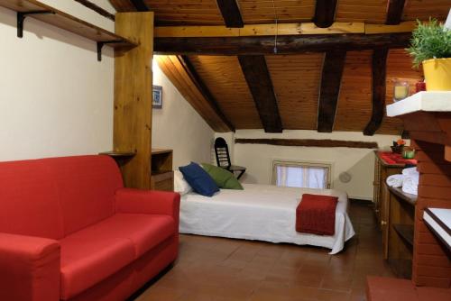 Castiglione Lovely Mansarda - image 2