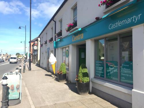 Castlemartyr Holiday Mews 2 bed - image 4