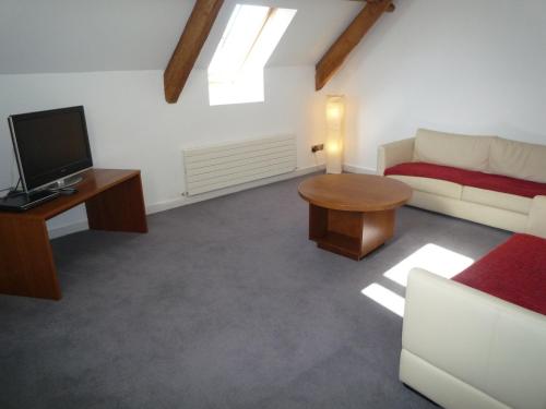 Castlemartyr Holiday Mews 3 bed - image 11