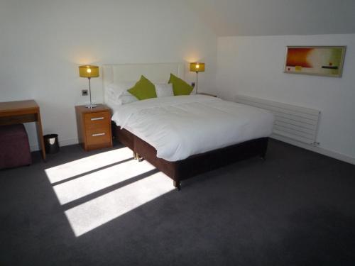 Castlemartyr Holiday Mews 2 bed - image 5