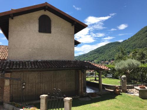  Contea di Bart, Pension in Ponte Lambro