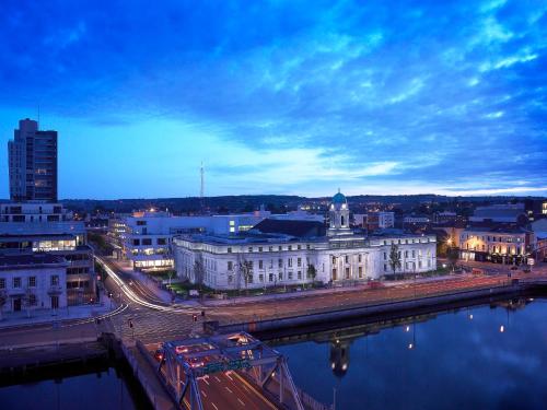 Clayton Hotel Cork City - image 9