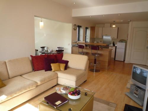 Grove Lodge Holiday Homes (2 Bed) - image 11