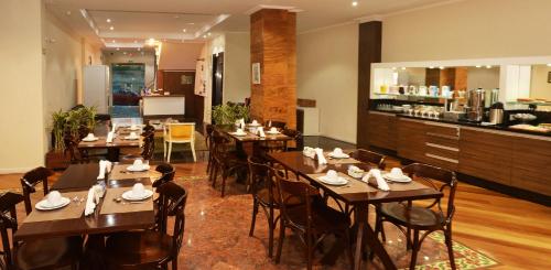 餐飲選擇, 夸特魯巴拉斯帝國酒店 (Hotel Imperial de Quatro Barras) in 誇特巴拉斯