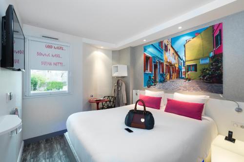 photo chambre ibis Styles Blois Centre Gare