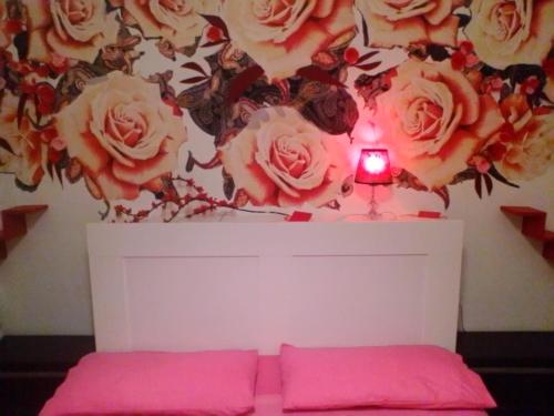 Double Room with Shared Bathroom image 8