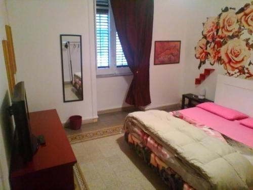 Double Room with Shared Bathroom image 7