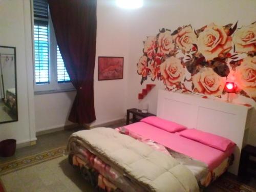 Double Room with Shared Bathroom image 6