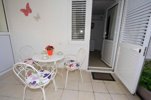  APARTMANI IVONA & IVO in Makarska