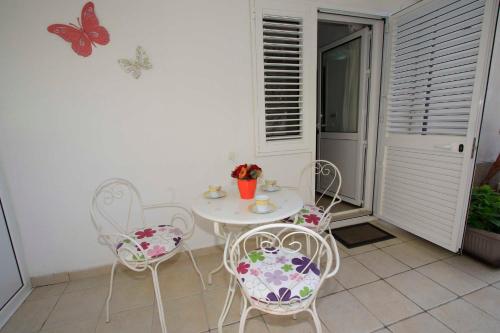  APARTMANI IVONA & IVO in Makarska