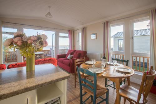 Sole Bay View - image 2