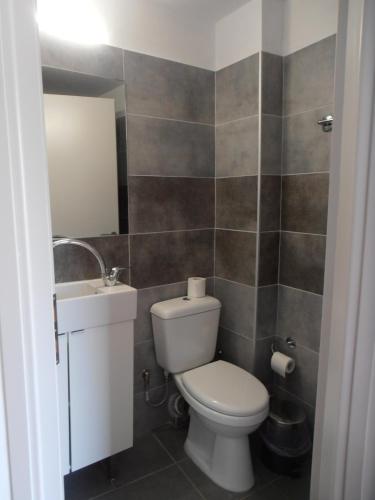 Diana Rooms - image 8