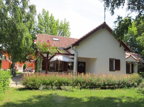 Villa Patio - image 12