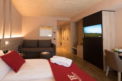Francesin Active Hotel - image 11