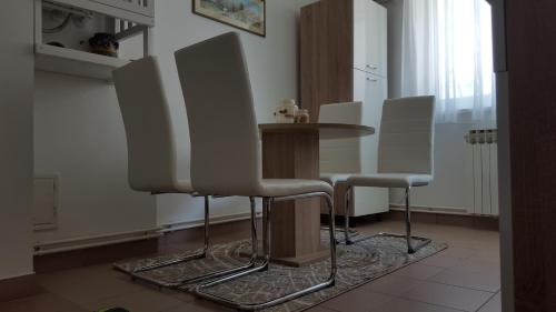 virtuve, Apartmani Ana in Slatina