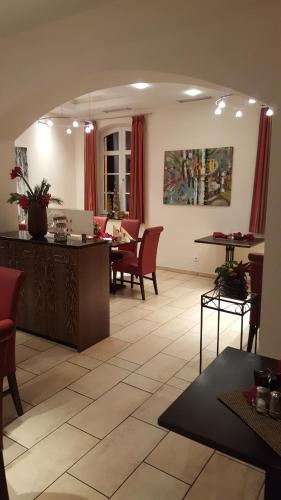 X-TRA Hotel