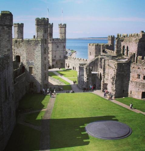 Ty Glyndwr Bunkhouse, Bar and cafe in Caernarfon
