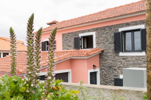  our house is now home ! in Arco da Calheta