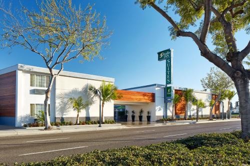 Studio Inn & Suites at Promenade Downey