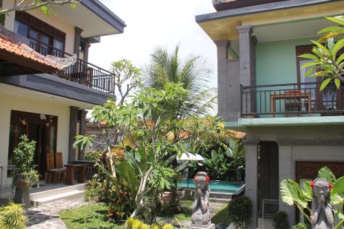 Villa Bungsil Gading - Tap to explore photos