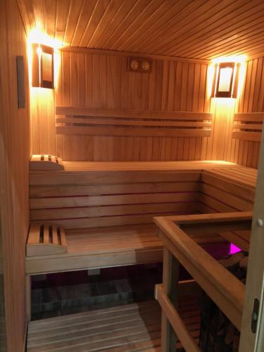 Sauna, Premier in Yaremche