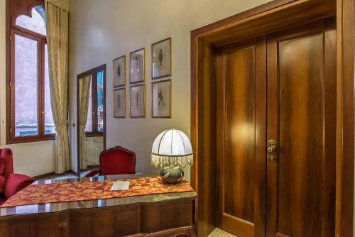 Hotel Piccola Fenice, Benátky (fotografie 8)