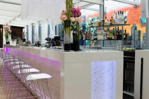 Highly-rated bar