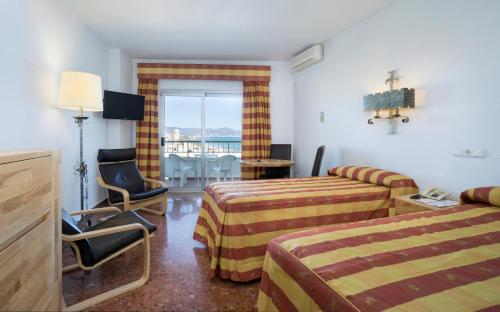 Hotel Apartamentos Bajondillo - image 2