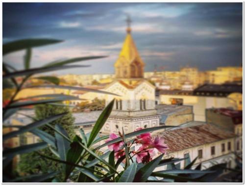 Skyview Old Town Apartment