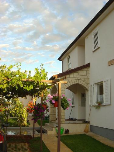  Apartmenthaus Mara, Pension in Nova Vas