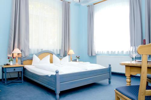 1 queen bed