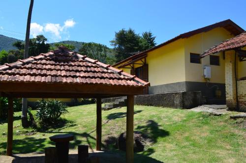 2 bedrooms, 3 beds