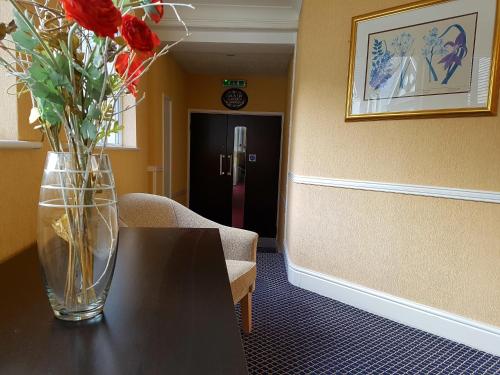 Buckatree Hall Hotel - image 6