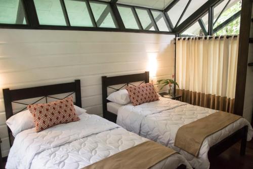 Tapirus Lodge and Reserve