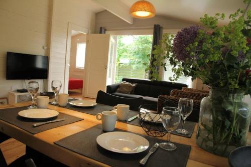  Cozy Cottage in Warmenhuizen
