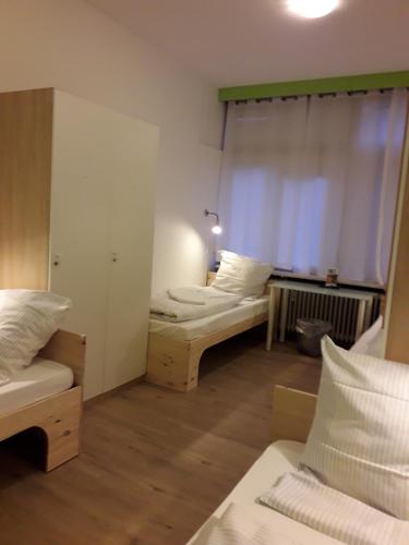 Gästehaus Kaiserpassage- Ihr Cityhostel - image 2