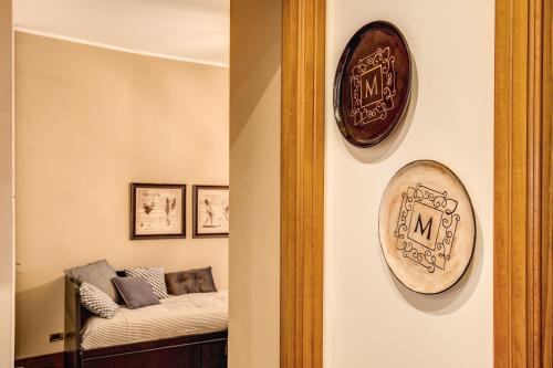 Spanish Steps Miracle Suite - image 4