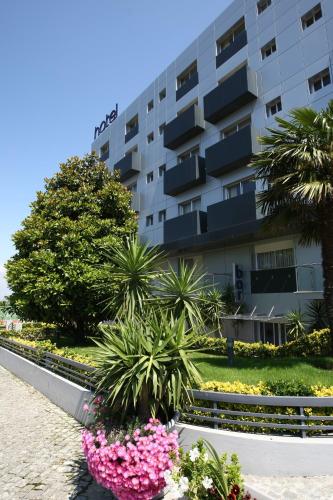 Hotel Feira Pedra Bela