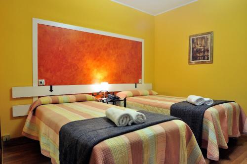 Hostal Europa - image 7