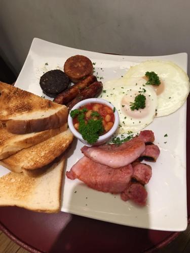 Food and beverages, Forty Four Main Street Hotel in Dublin Airport