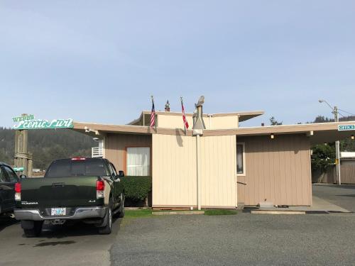 Webb's Scenic Surf – Cannon Beach, OR