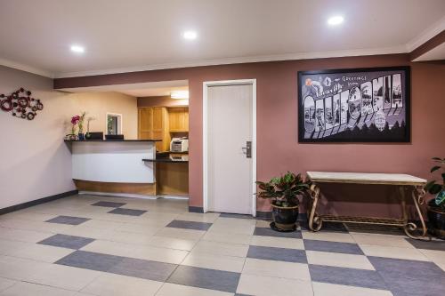 Super 8 by Wyndham Vacaville - image 6
