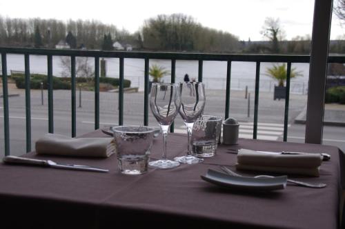 Logis Hôtel & Restaurant - Le Normandie Hotel de charme Le Trait